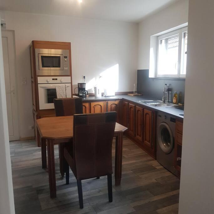 Chez Nino Wifi Gratuit Villa Beaulieu-sur-Loire Екстериор снимка